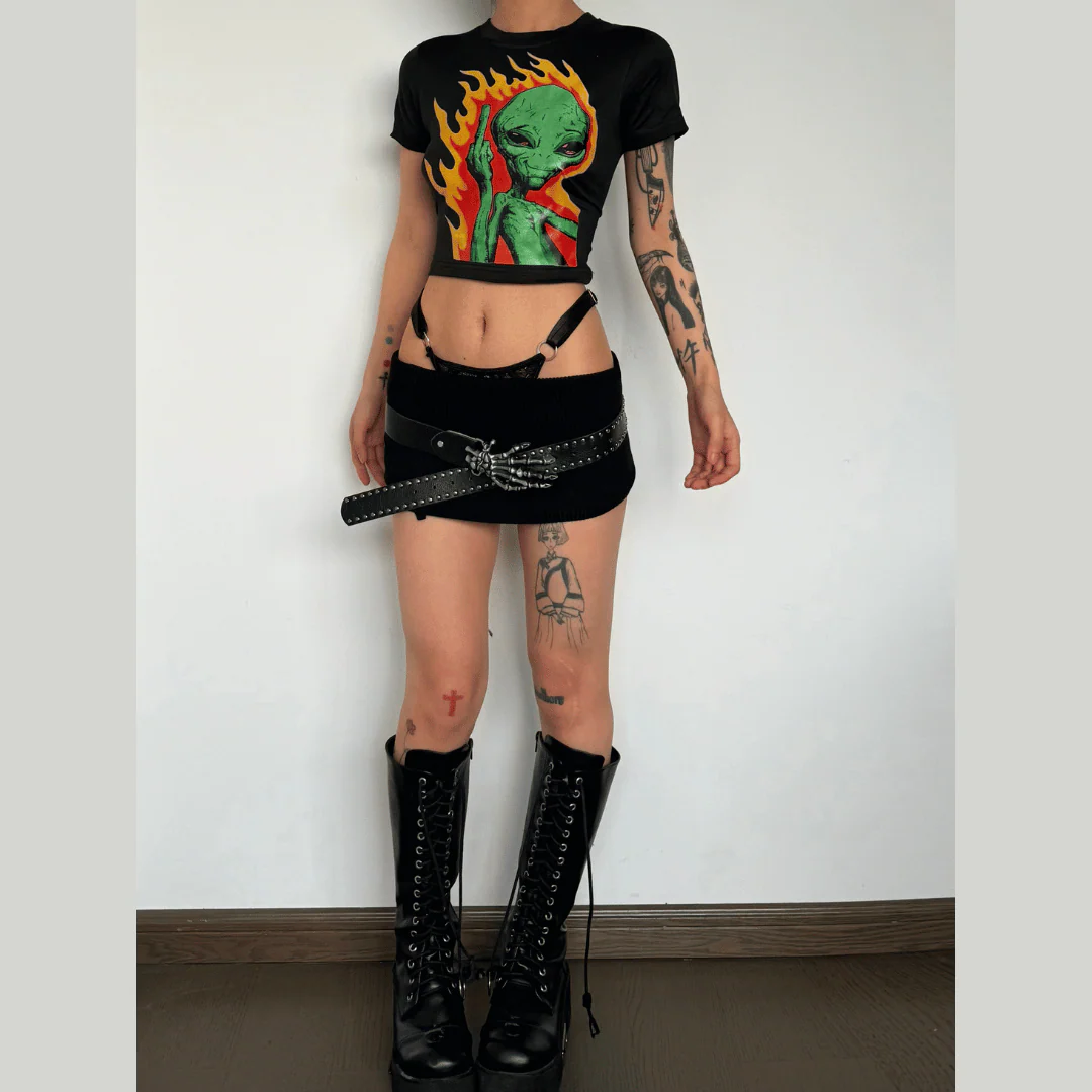 Alien letter print slant pockets Baby Tee - Image 2