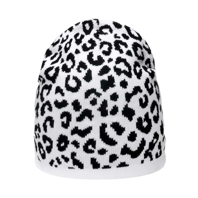 Contrast knitted beanie cap - Image 5
