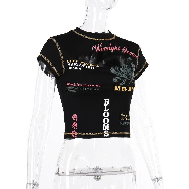 Contrast print short sleeve stitch hollow out crewneck crop top - Image 5