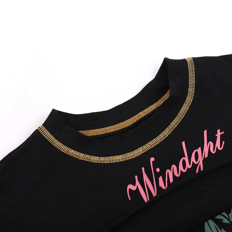 Contrast print short sleeve stitch hollow out crewneck crop top - Image 8
