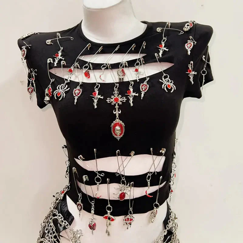 Crewneck short sleeve hollow out metal applique top