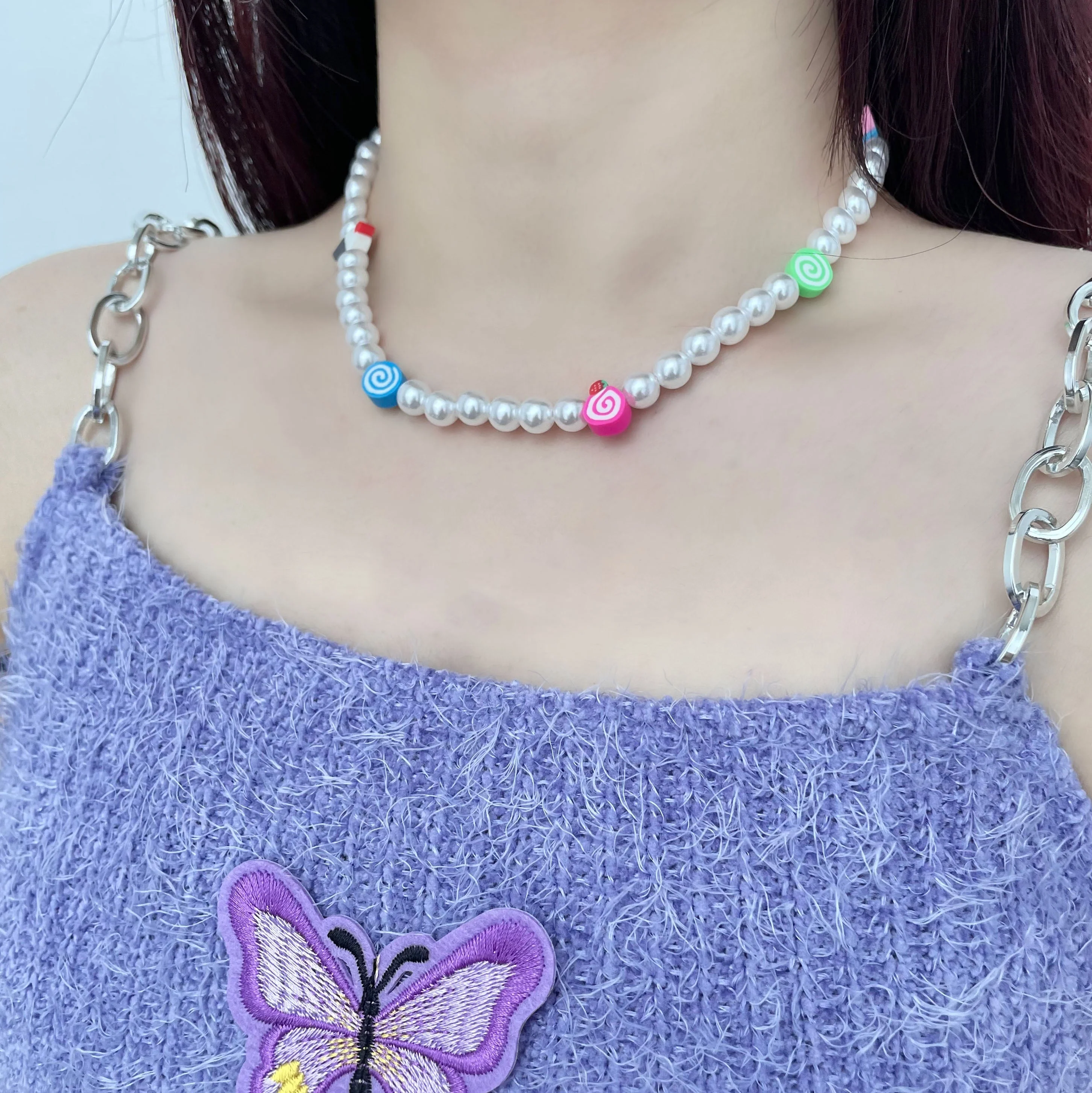 Faux pearl beaded clay necklace - Image 2