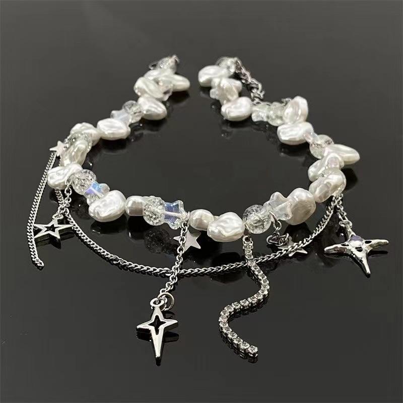 Faux pearl beaded star necklace - Image 3
