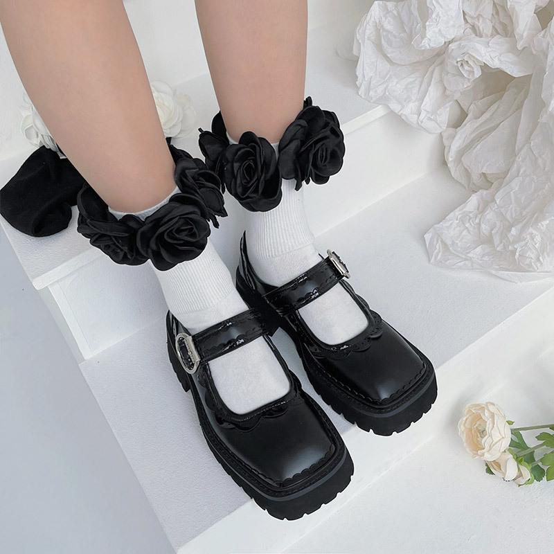 Flower applique long socks - Image 3