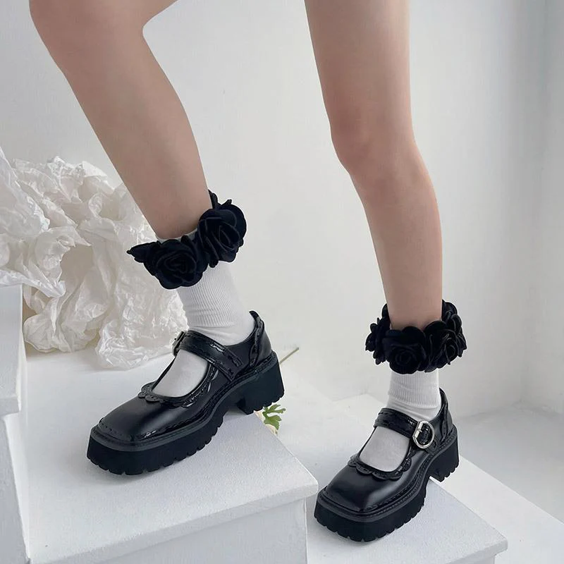 Flower applique long socks - Image 4