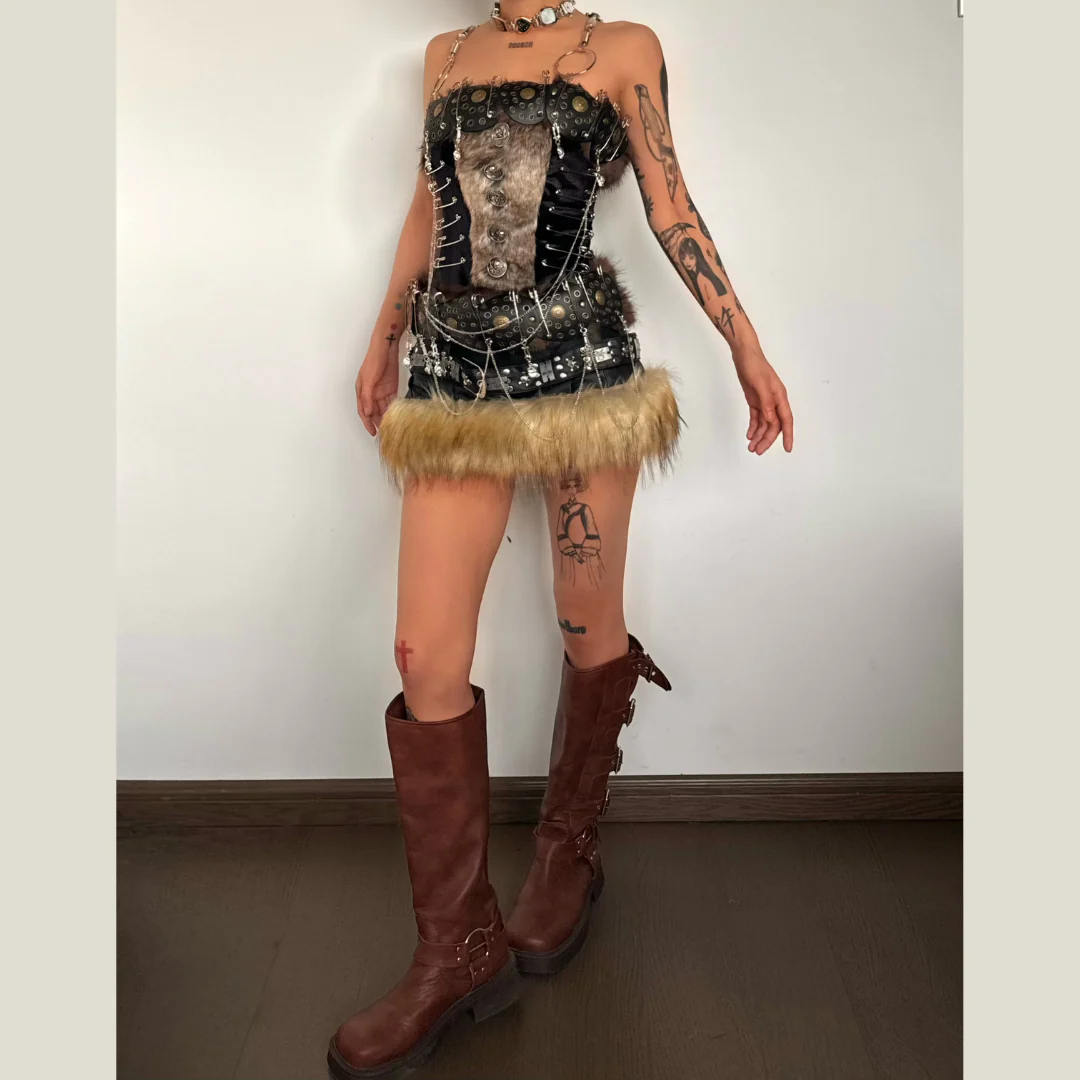 Fluffy metal chain buckle o ring cami mini top - Image 3