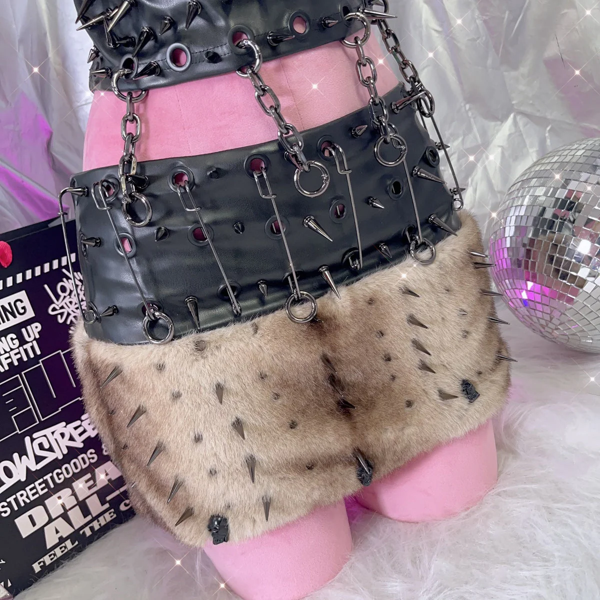 Fluffy metal chain rivet PU leather tube mini skirt set - Image 6