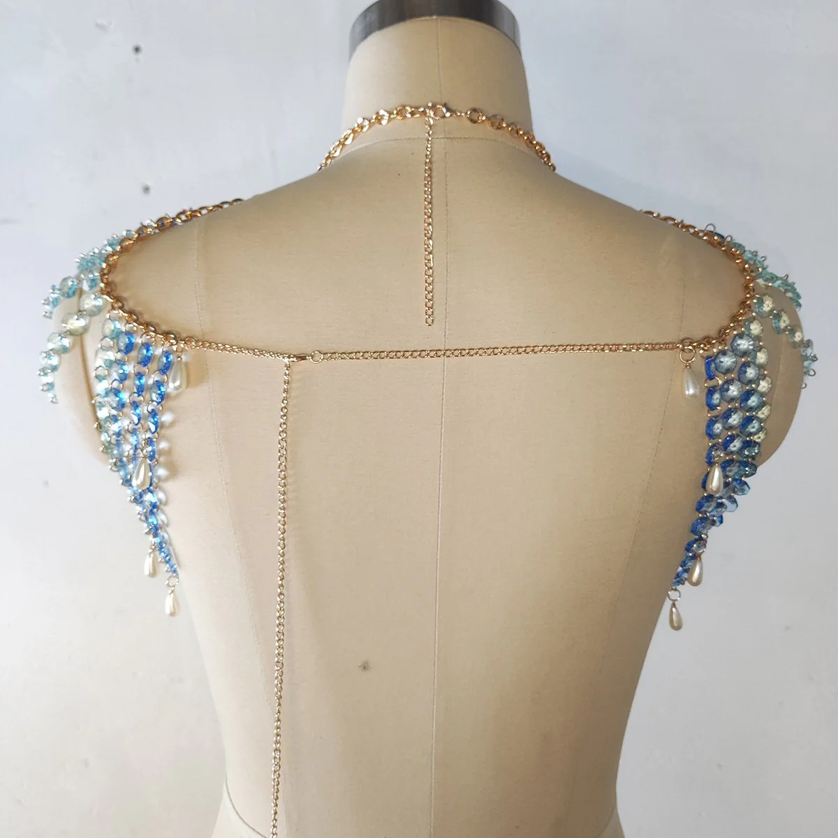 Halter beaded backless hollow out crop top - Image 3