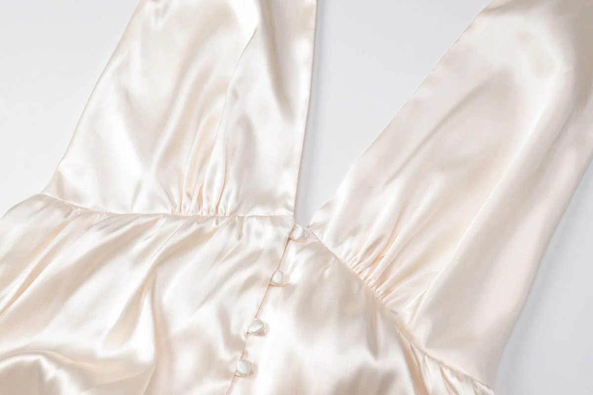Halter deep v neck satin mini dress - Image 5