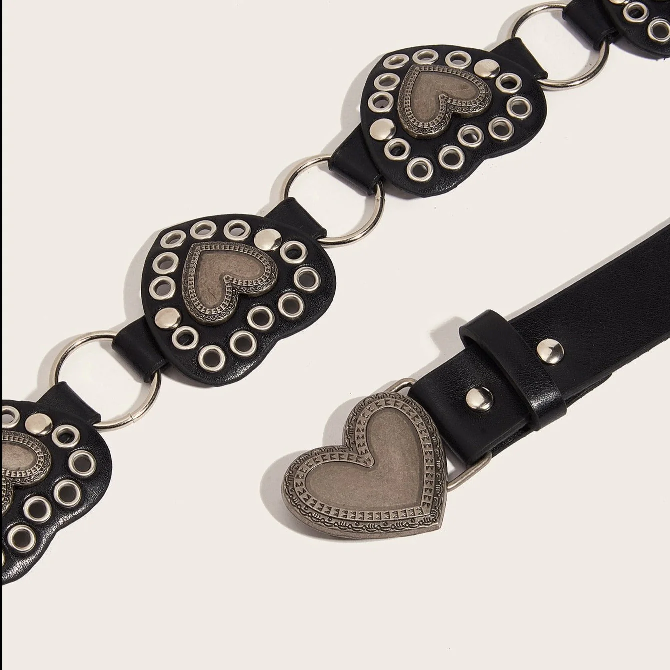 Heart o ring hollow out belt - Image 4