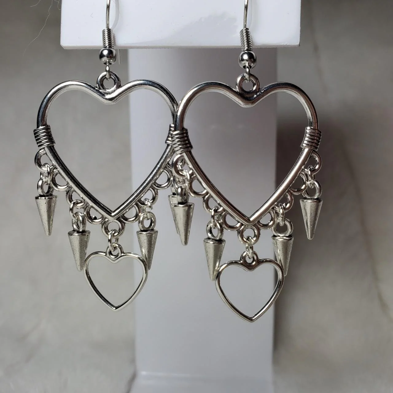 Heart ring layered rivet pendant drop earrings - Image 2