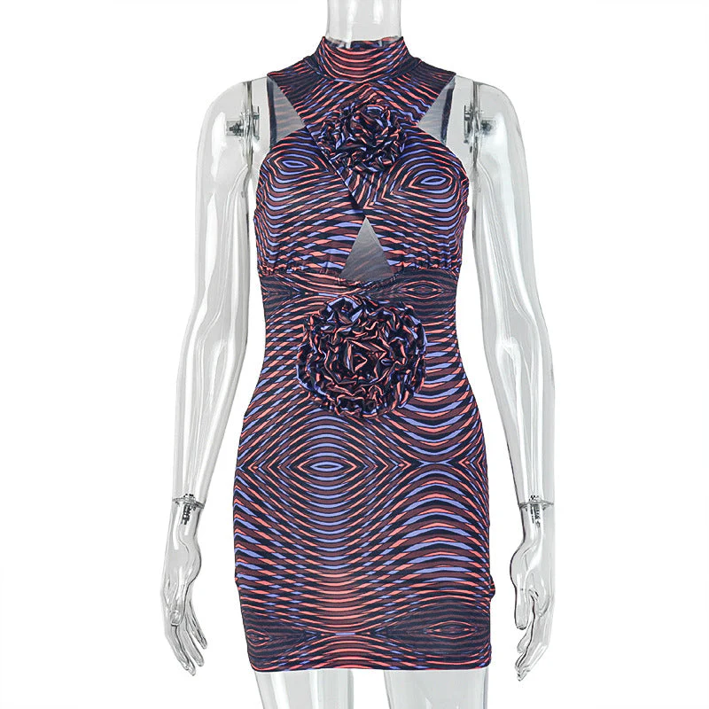Hollow out flower applique print crewneck mini dress - Image 2