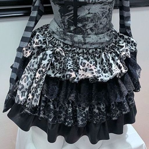 Hoodie long sleeve hollow out leopard print ruffle mini skirt set - Image 4