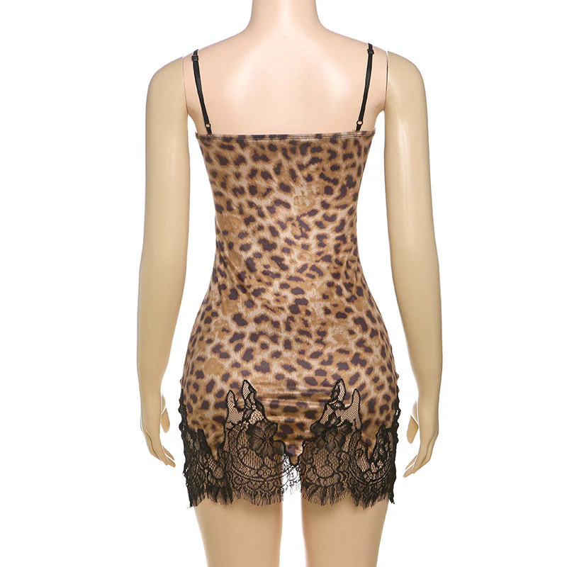 Leopard print lace hem v neck cami mini dress - Image 4