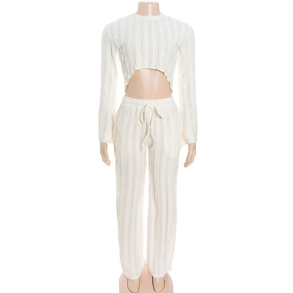 Long sleeve crewneck crop pant set - Image 7