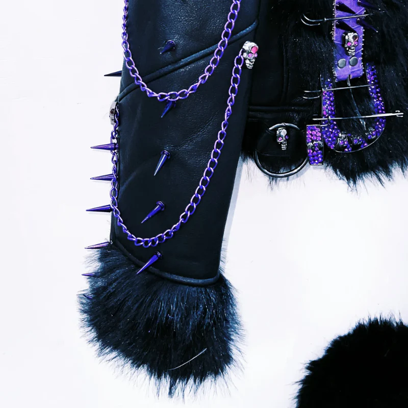 Long sleeve fluffy o ring metal chain rivet applique top - Image 5