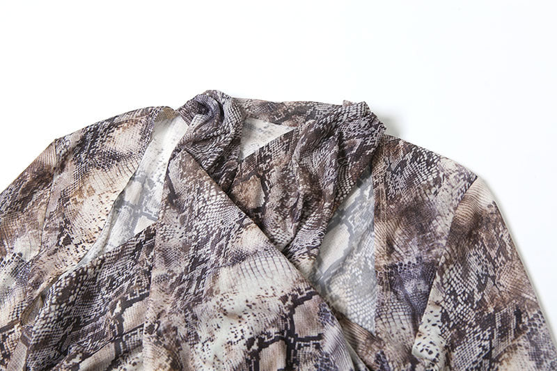 Long sleeve hollow out snakeskin print maxi dress - Image 5