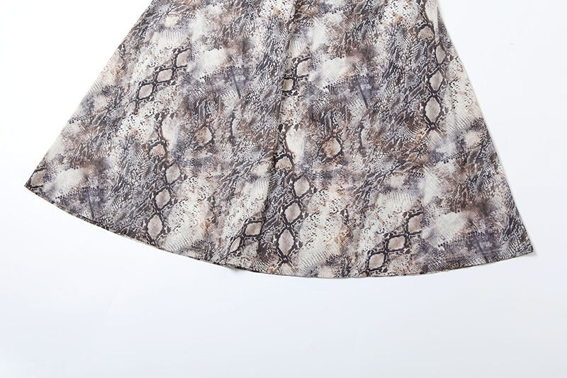 Long sleeve hollow out snakeskin print maxi dress - Image 6