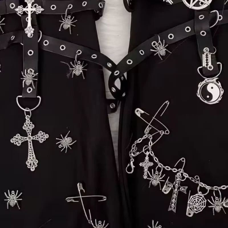 Metal chain cross skull applique knee sleeve - Image 3