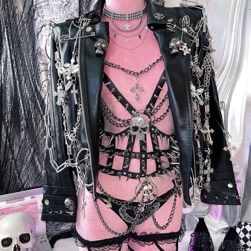 Metal chain o ring skull applique PU leather corset - Image 2