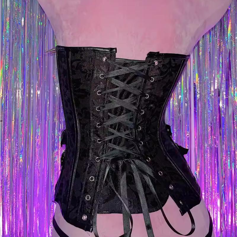 Metal chain skull applique print buckle lace up tube top - Image 3