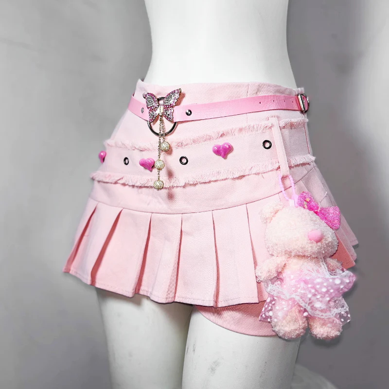 O ring PU leather butterfly applique buckle top | pastel goth - Image 3