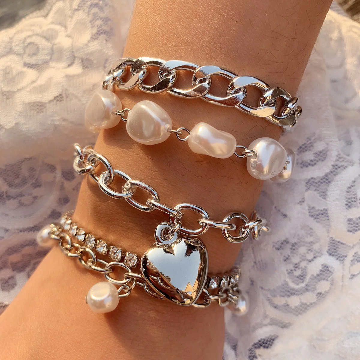 Pearl rhinestone chain 5 pcs bracelet - Image 2
