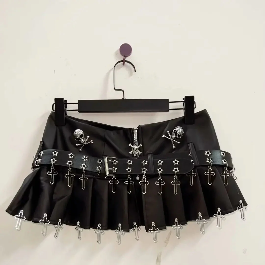Pleated zip-up belt skull applique mini skirt - Image 3