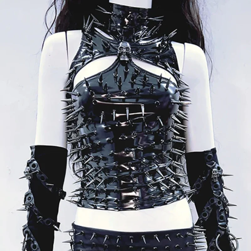PU leather hollow out rivet applique high neck top - Image 3