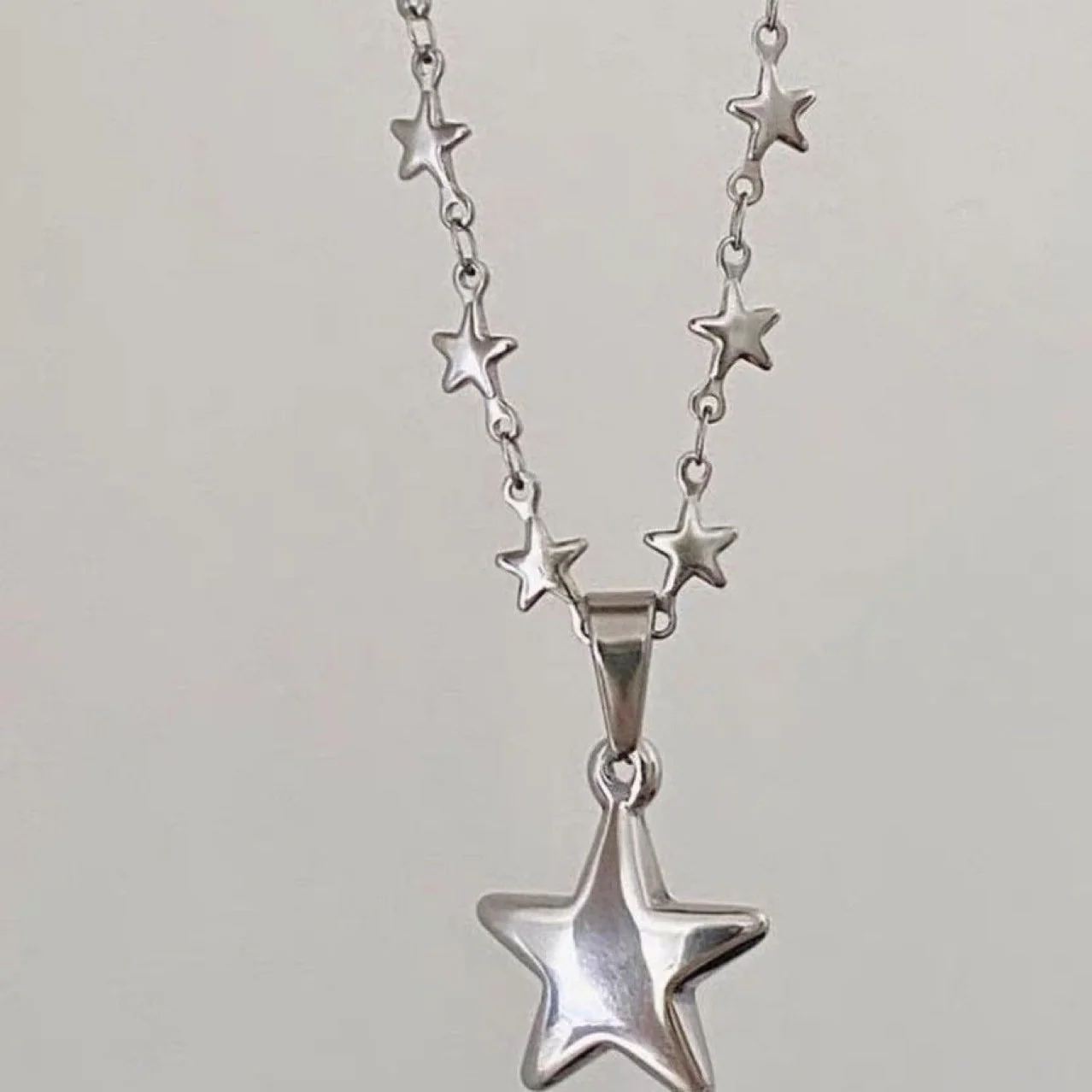 Silver star pendant metal chain necklace - Image 2