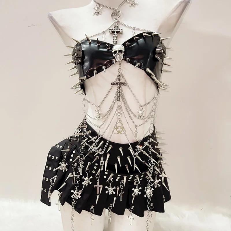 Skull rivet applique PU leather pleated top