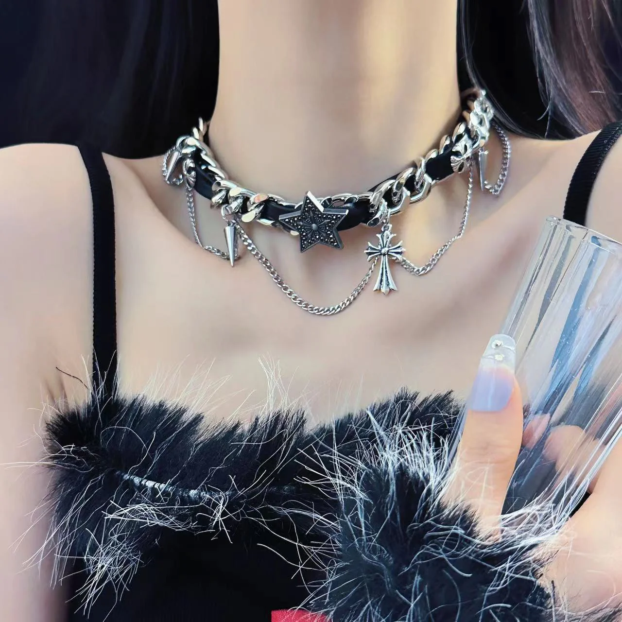 Star decor metal chain layered choker necklace - Image 2
