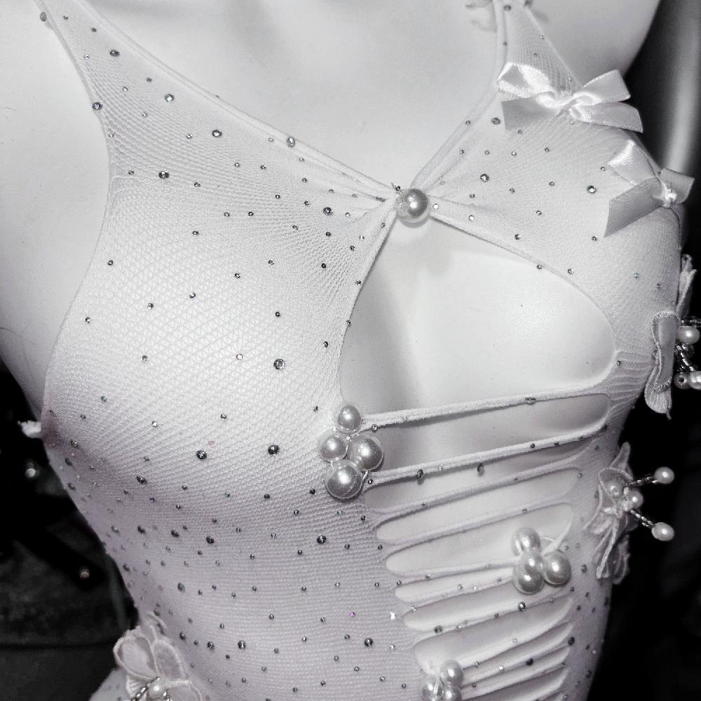V neck beaded bowknot hollow out metal chain cami mini dress - Image 4