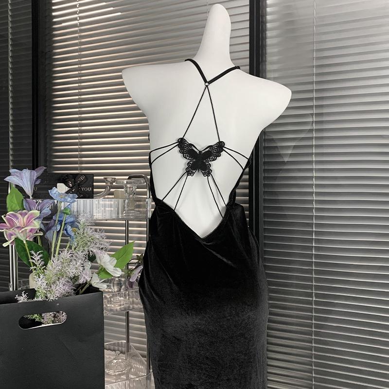 V neck butterfly applique ruched velvet cami maxi dress - Image 2