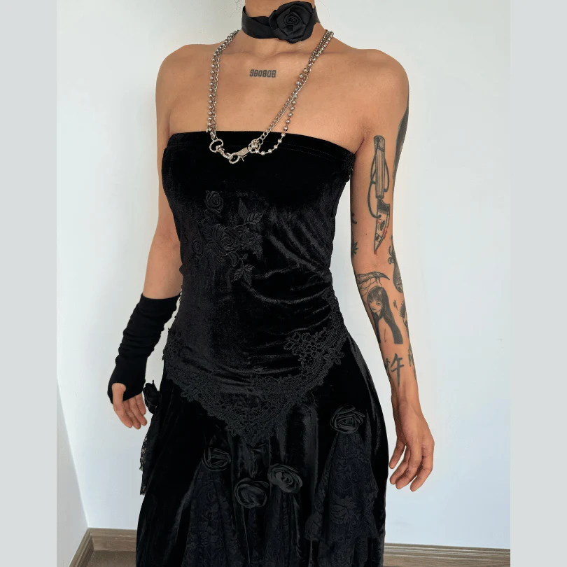 Velvet embroidery flower applique lace hem ruched maxi skirt - Image 2
